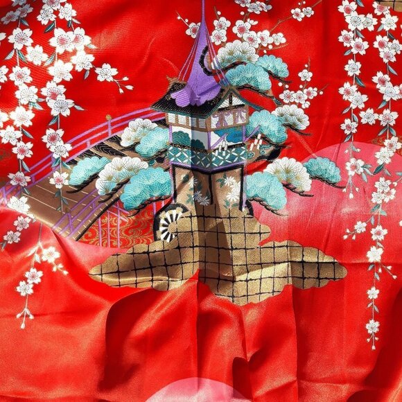 Traditional Japanese Kimono Made in Japan - Picture 5 of 5